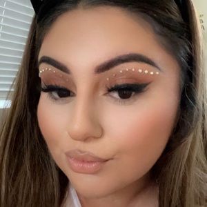 Meet your Posher, Ithzel